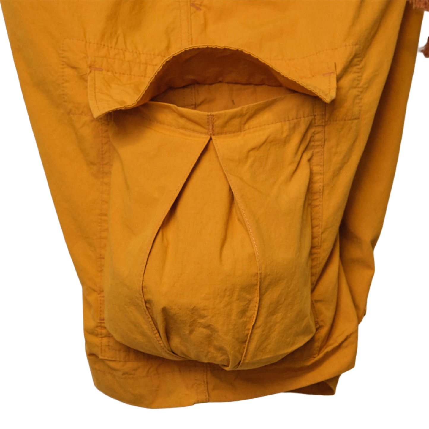 6Pocket cargo shorts